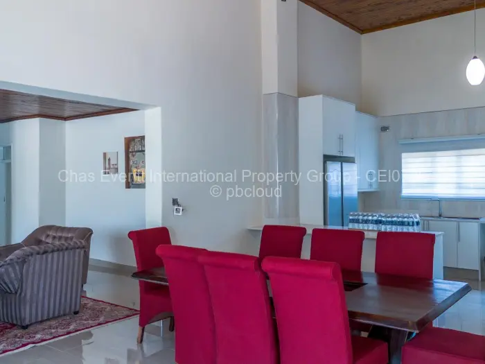 Townhouse/Cluster to Rent in Hillside Byo, Bulawayo