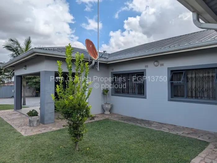 4 Bedroom House for Sale in Ruwa, Ruwa