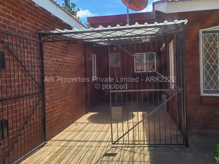 3 Bedroom House to Rent in Westgate, Harare
