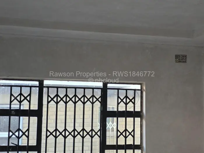 4 Bedroom House for Sale in Madokero Estates, Harare