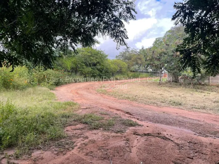 Farm/Plot for Sale in Matsheumhlope, Bulawayo