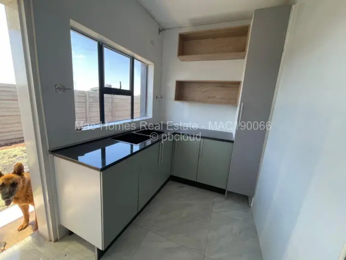 6 Bedroom House for Sale in Mount Pleasant, Harare