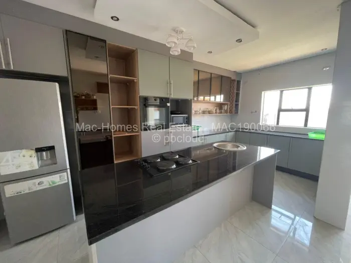 6 Bedroom House for Sale in Mount Pleasant, Harare