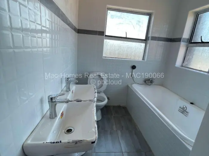 6 Bedroom House for Sale in Mount Pleasant, Harare