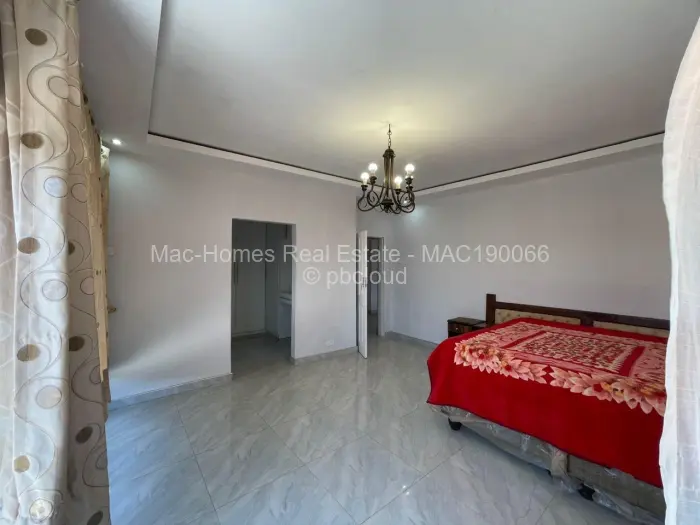 6 Bedroom House for Sale in Mount Pleasant, Harare