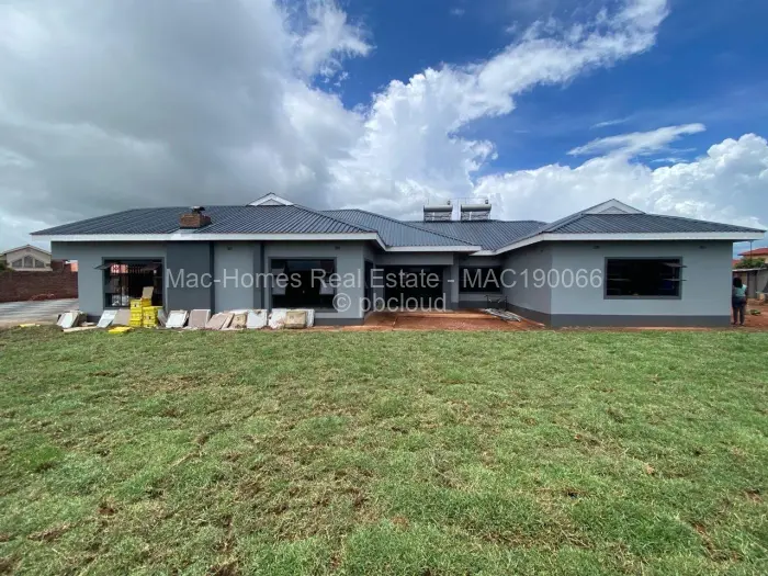 6 Bedroom House for Sale in Mount Pleasant, Harare