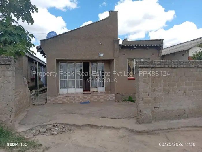 3 Bedroom House for Sale in Chitungwiza, Chitungwiza