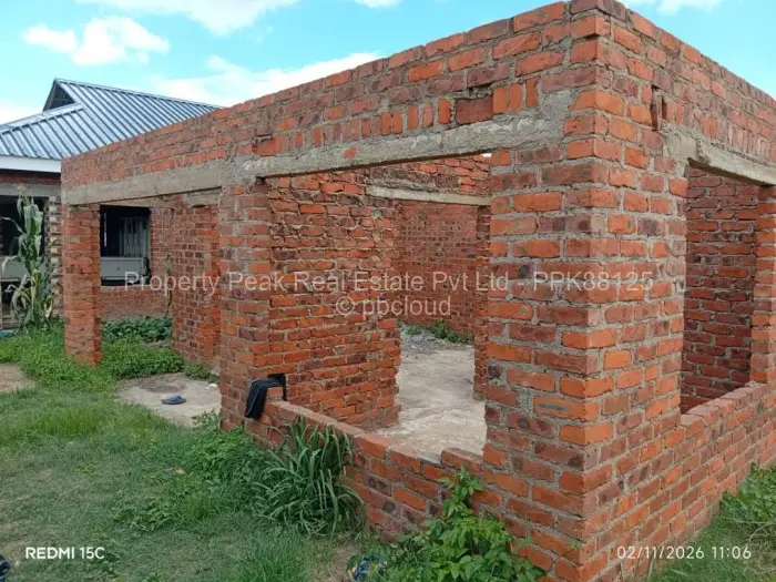 4 Bedroom House for Sale in Dzivarasekwa, Harare