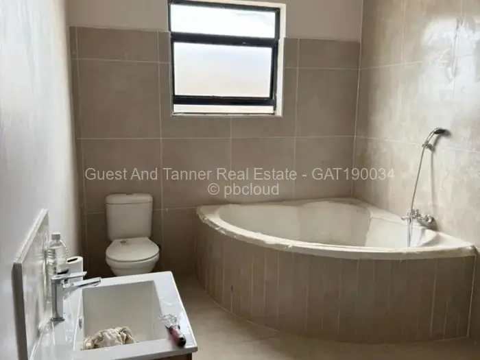 4 Bedroom House to Rent in Bloomingdale