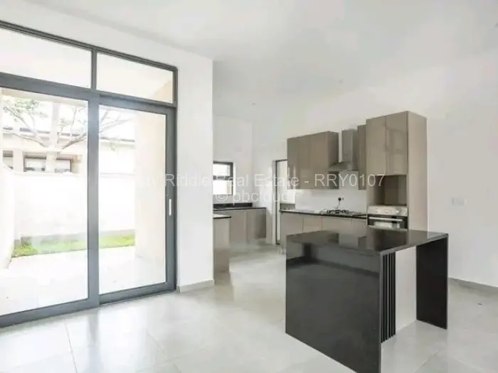 Townhouse/Cluster for Sale in Vainona, Harare