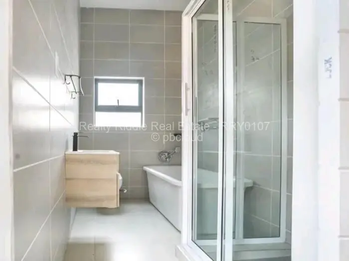 Townhouse/Cluster for Sale in Vainona, Harare