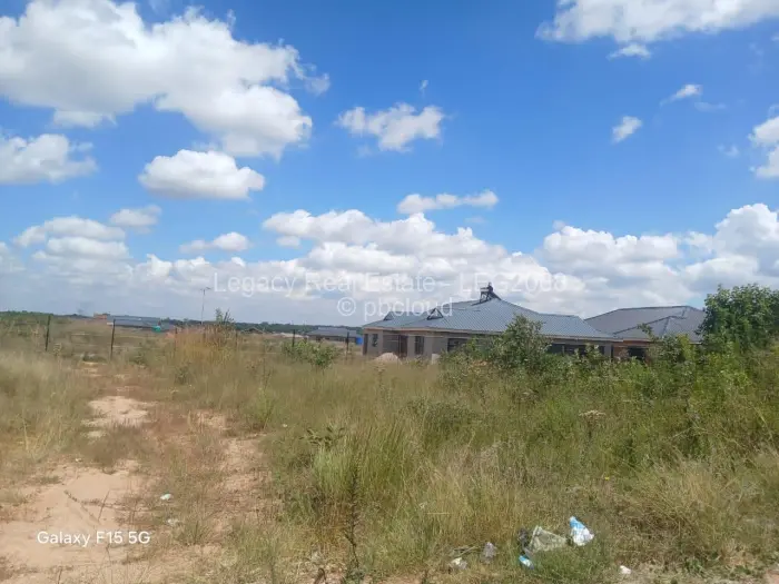 5 Bedroom House for Sale in Budiriro, Harare