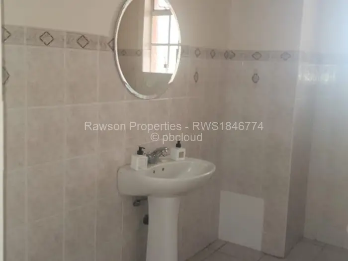 5 Bedroom House for Sale in Glen Lorne, Harare