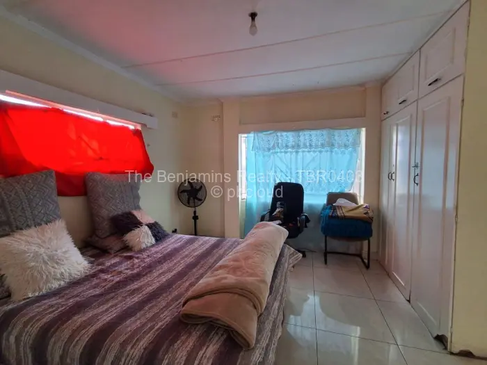 4 Bedroom House for Sale in Budiriro, Harare