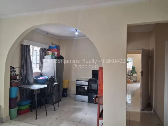 4 Bedroom House for Sale in Budiriro, Harare