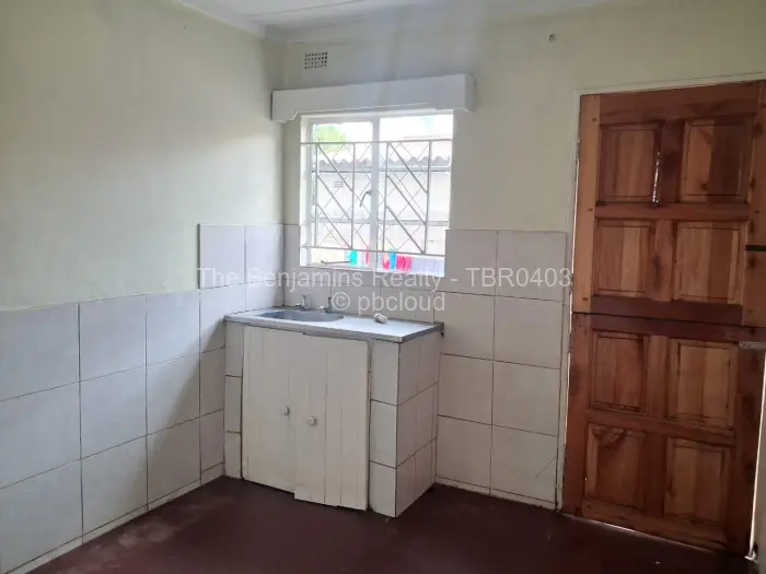 4 Bedroom House for Sale in Budiriro, Harare