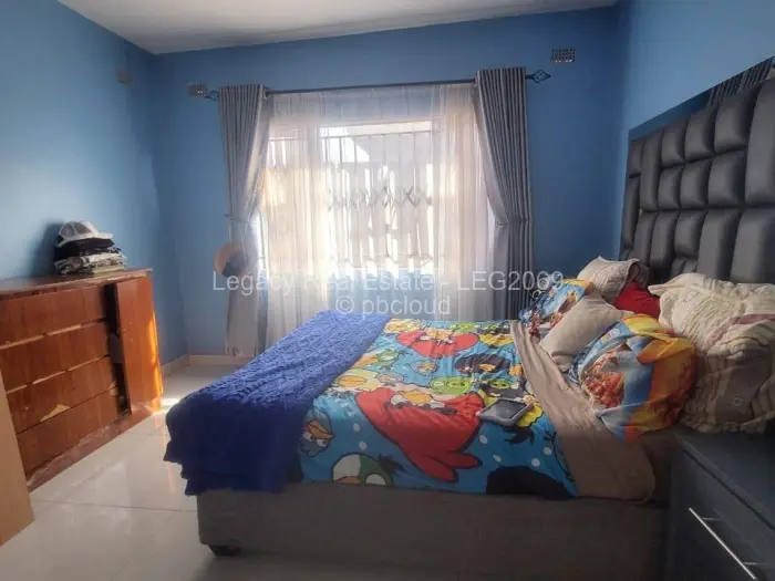 4 Bedroom House for Sale in Dzivarasekwa, Harare