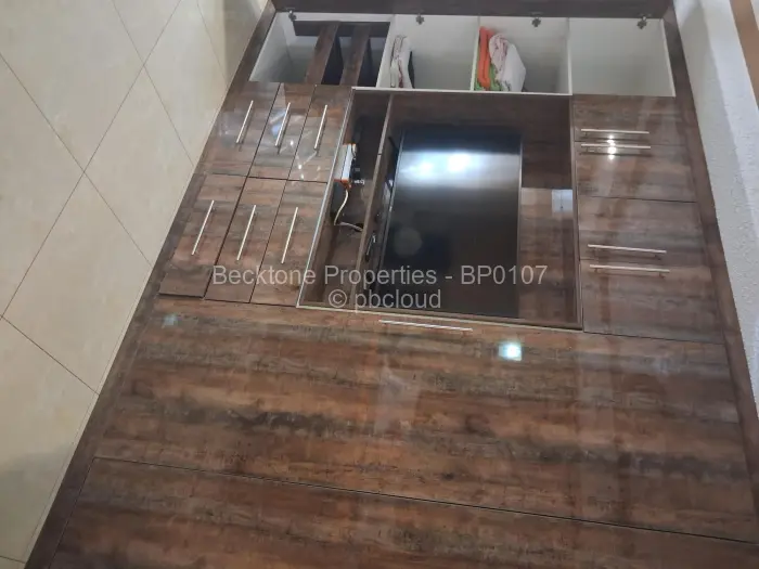 4 Bedroom House to Rent in Mahatshula, Bulawayo