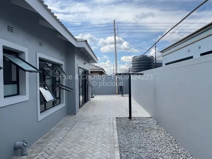 Townhouse/Cluster to Rent in Mabvazuva Estates, Ruwa