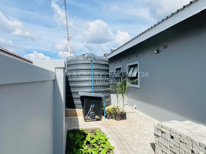 Townhouse/Cluster to Rent in Mabvazuva Estates, Ruwa