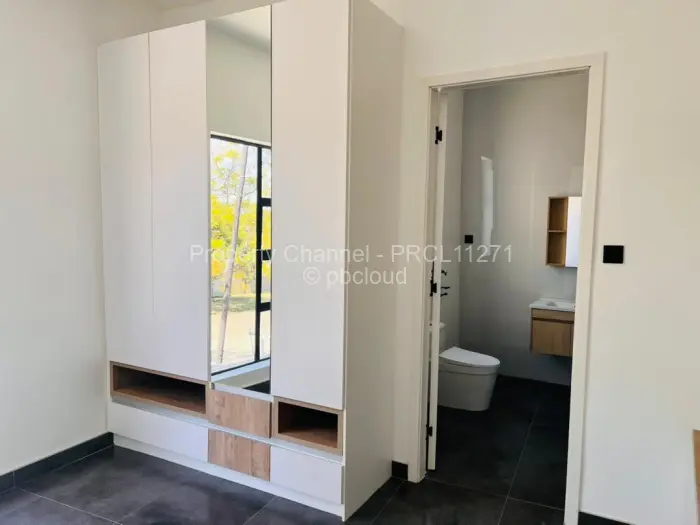 Flat/Apartment to Rent in Strathaven, Harare