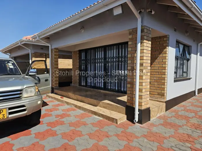 House for Sale in Glaudina, Harare