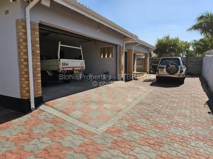 House for Sale in Glaudina, Harare