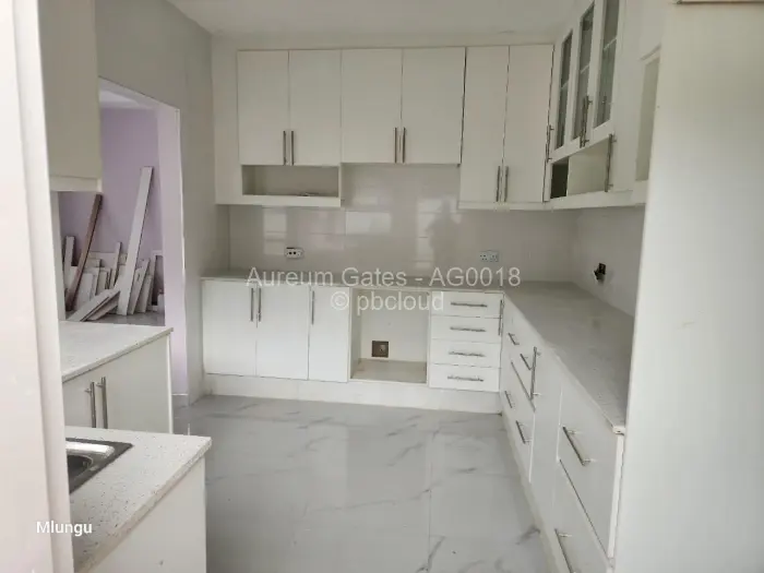 Townhouse/Cluster for Sale in Mabvazuva Estates, Ruwa