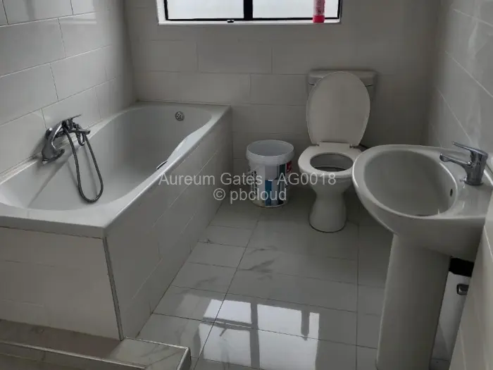 Townhouse/Cluster for Sale in Mabvazuva Estates, Ruwa