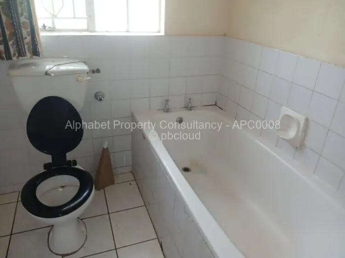 3 Bedroom House to Rent in Zimre Park, Harare