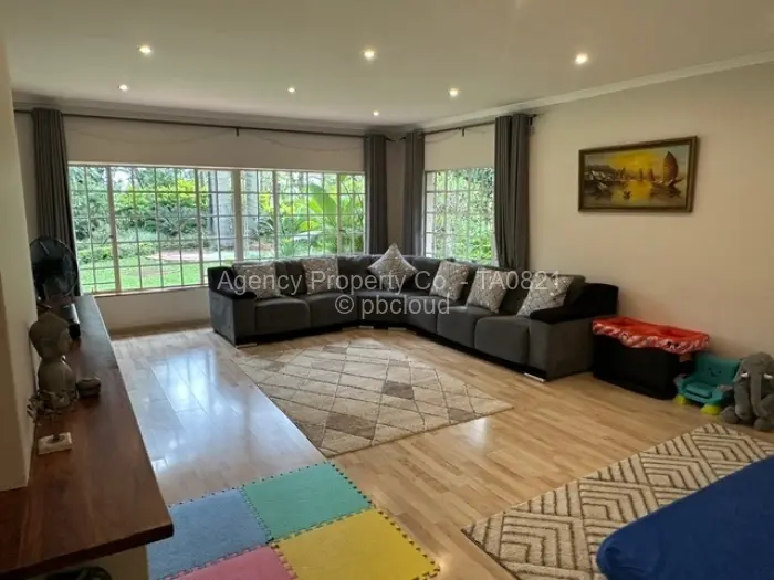 Townhouse/Cluster to Rent in Borrowdale Brooke, Harare