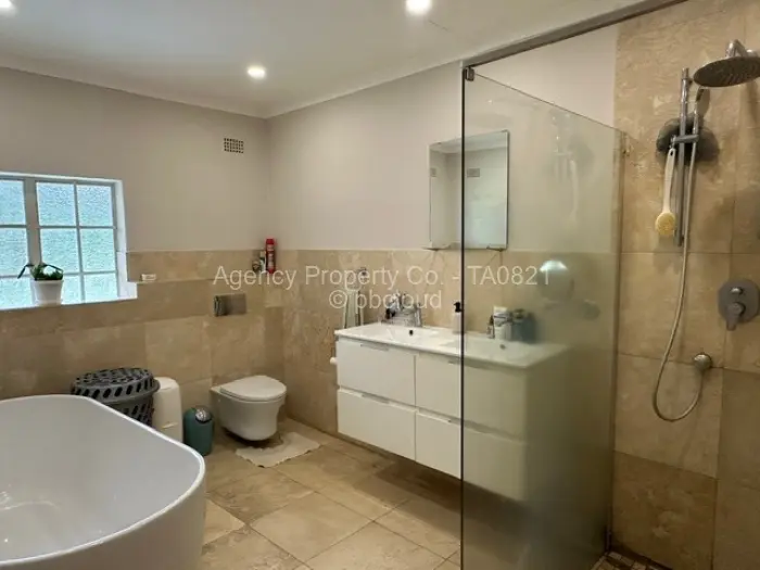 Townhouse/Cluster to Rent in Borrowdale Brooke, Harare