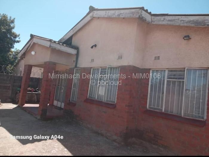 3 Bedroom House for Sale in Tafara, Harare