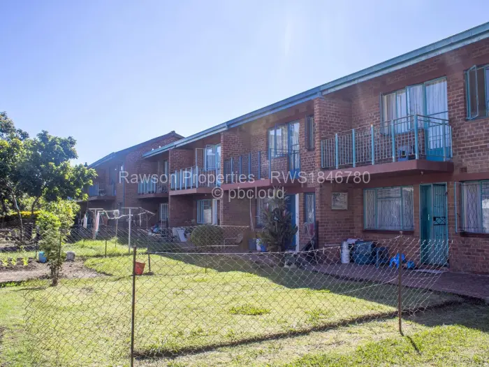 2 Bedroom Cottage/Garden Flat for Sale in Eastlea, Harare