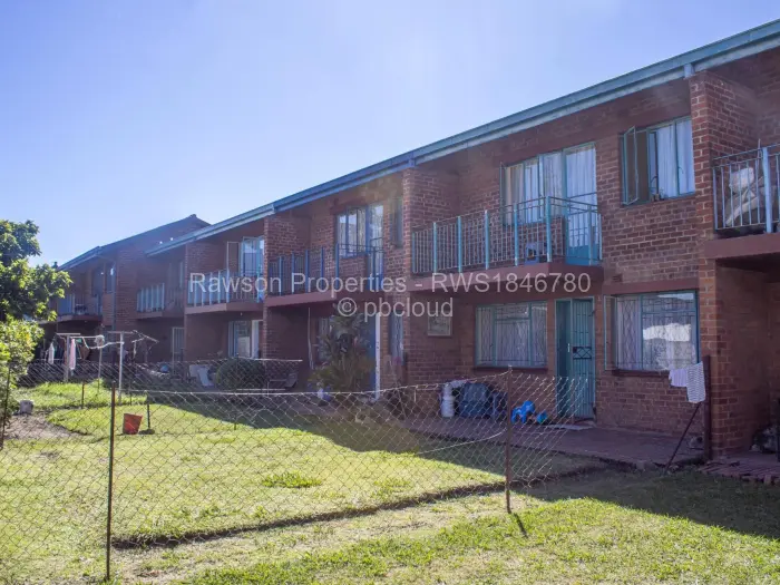 2 Bedroom Cottage/Garden Flat for Sale in Eastlea, Harare