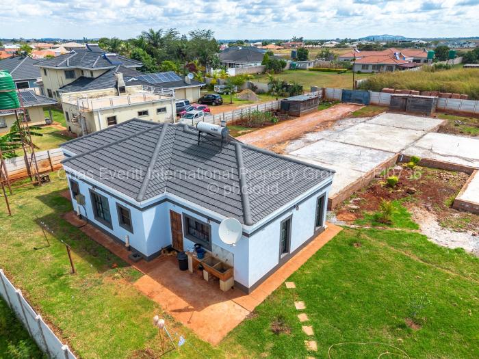 4 Bedroom Cottage/Garden Flat for Sale in Mount Pleasant Heights, Harare