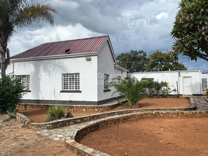 3 Bedroom House for Sale in Matsheumhlope, Bulawayo