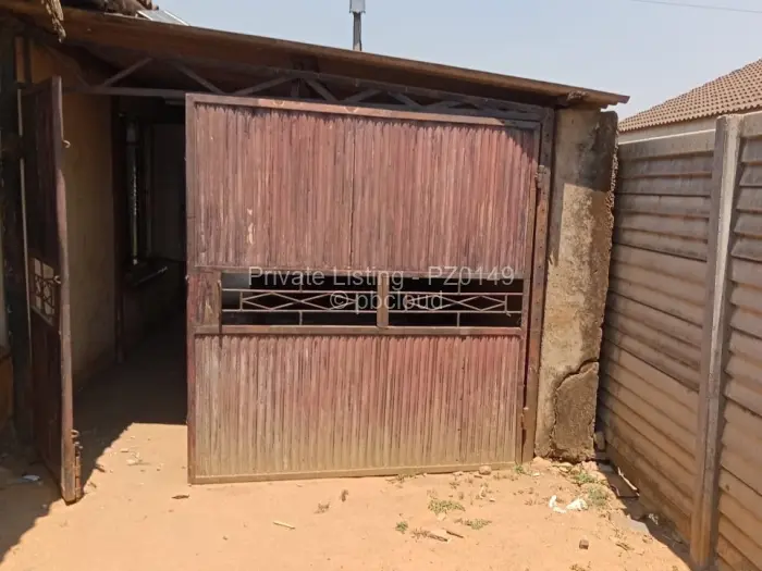 3 Bedroom House for Sale in Budiriro, Harare