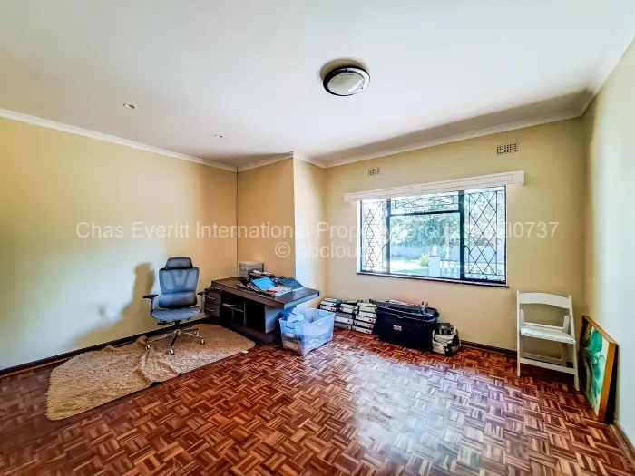 4 Bedroom House to Rent in Greystone Park