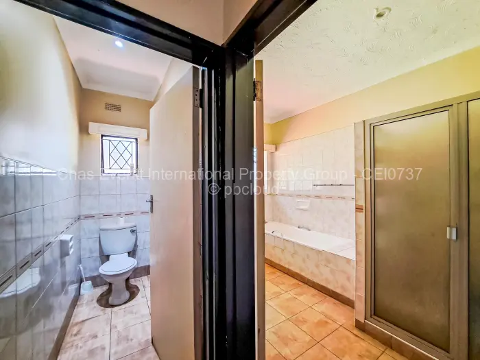 4 Bedroom House to Rent in Greystone Park