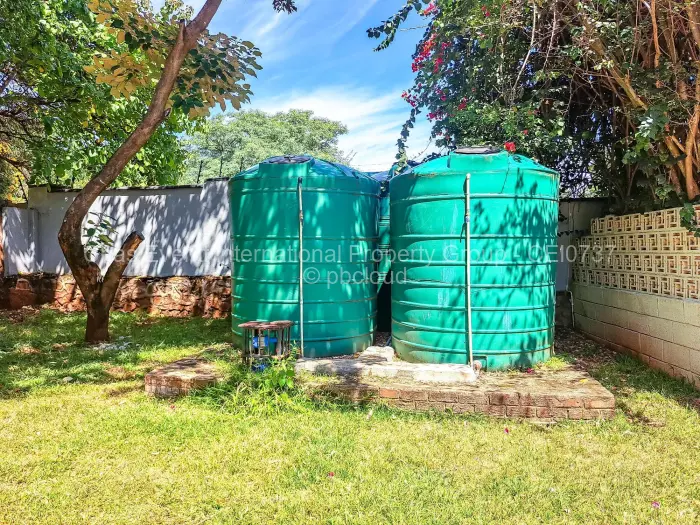 4 Bedroom House to Rent in Greystone Park