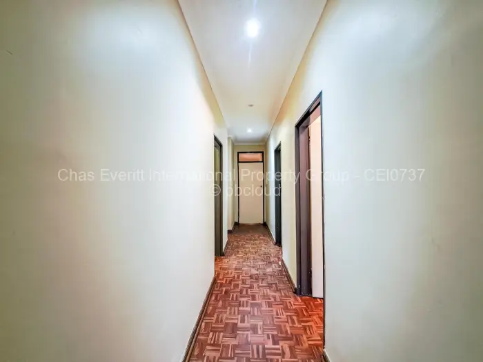 4 Bedroom House to Rent in Greystone Park