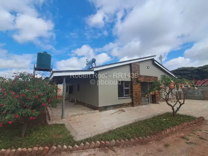 3 Bedroom Cottage/Garden Flat to Rent in Belvedere, Harare