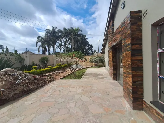 3 Bedroom Cottage/Garden Flat to Rent in Belvedere, Harare