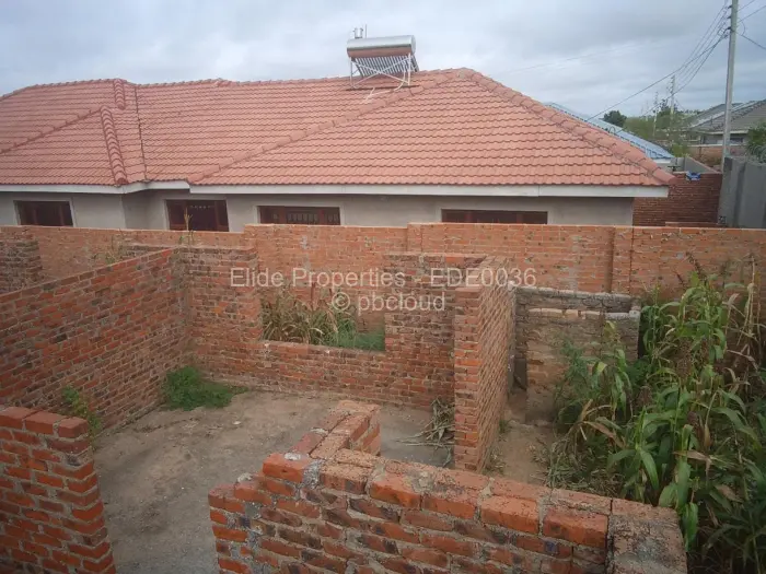 4 Bedroom House for Sale in Damofalls, Damofalls