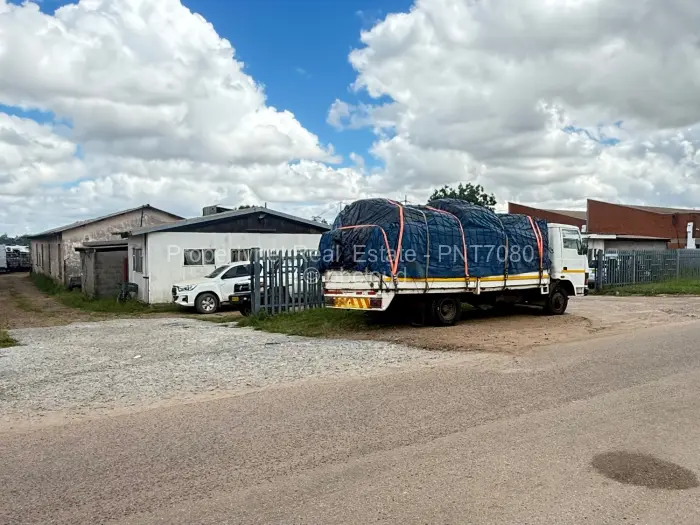Industrial Stand for Sale in Msasa, Harare