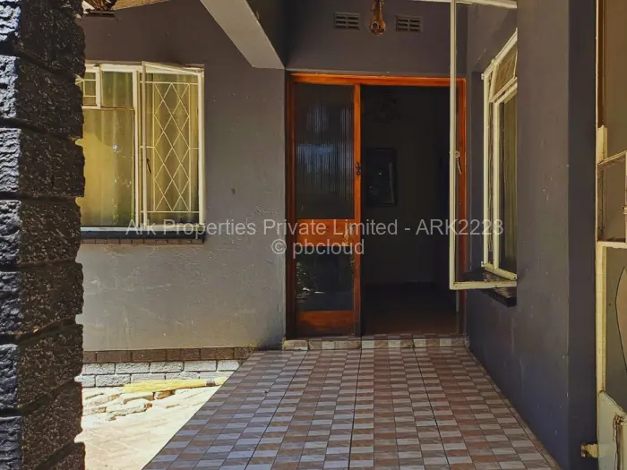 3 Bedroom House to Rent in Eastlea, Harare