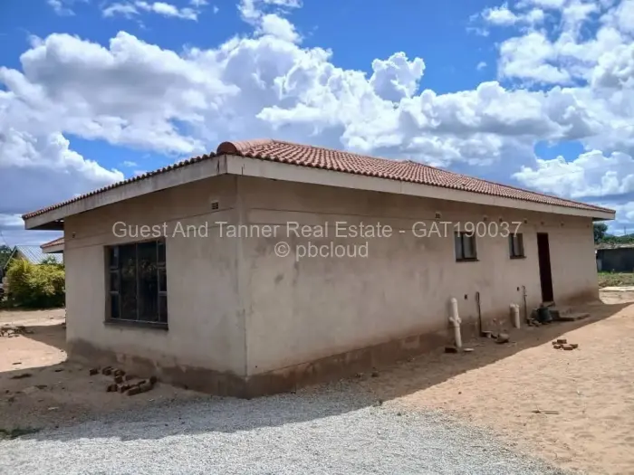 5 Bedroom House for Sale in Shamva, Shamva