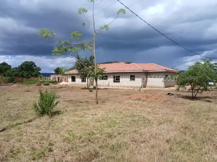 5 Bedroom House for Sale in Shamva, Shamva