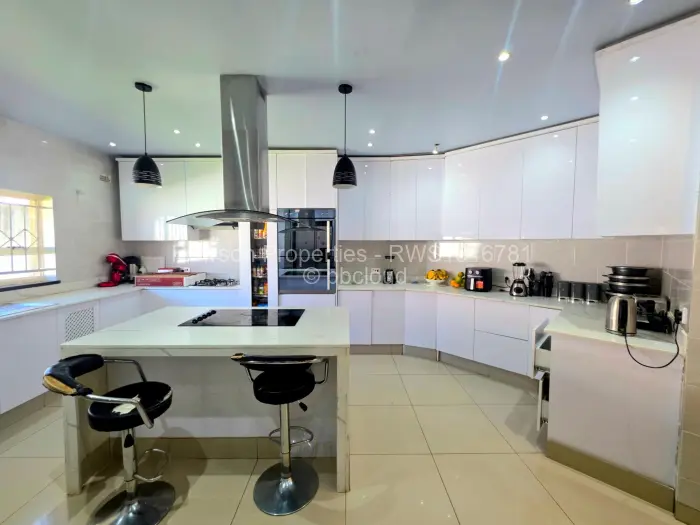 5 Bedroom House for Sale in Sandton Park, Harare